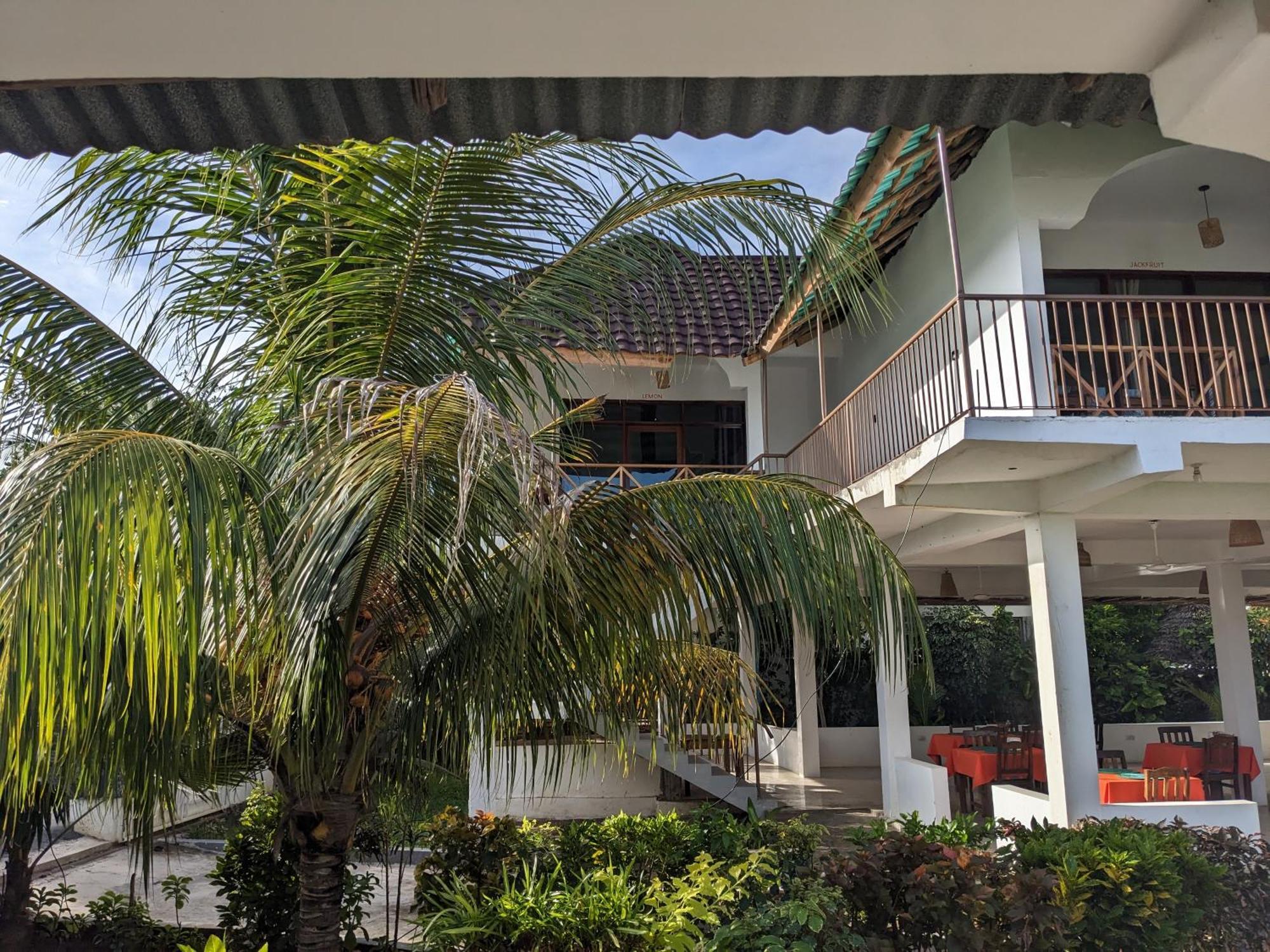 Kivulini Lodge And Restaurant Nungwi Exterior photo